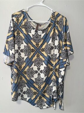 Relaxed Blue & Cream Patterned Short Sleeve Tee